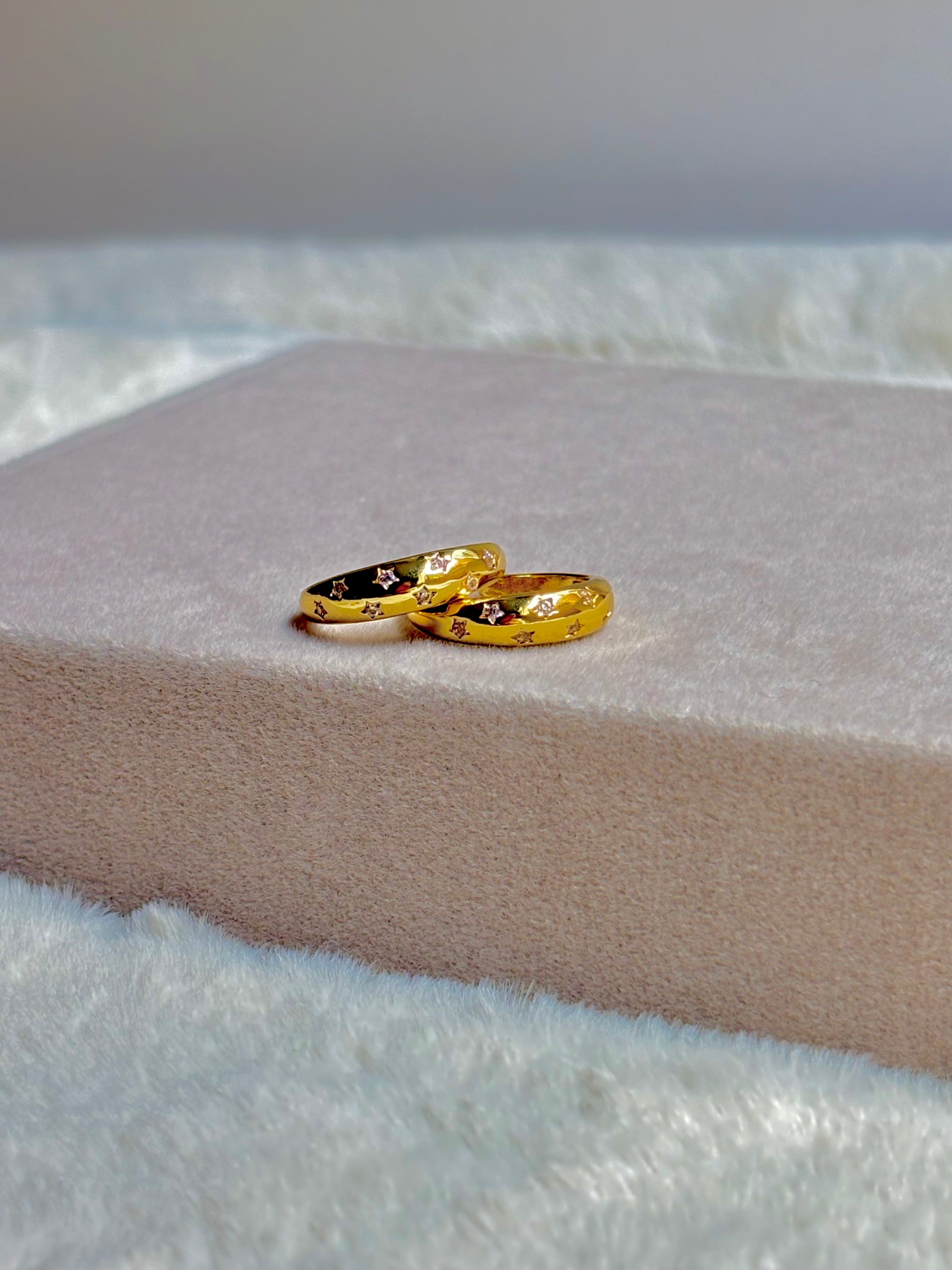 Gold-Plated Strass Star Pinky Ring
