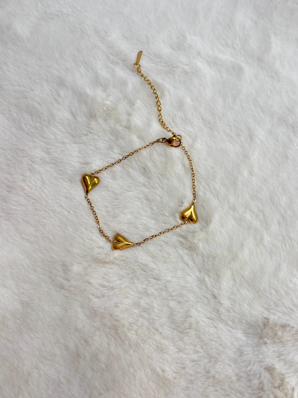 Gold Heart Link Bracelet