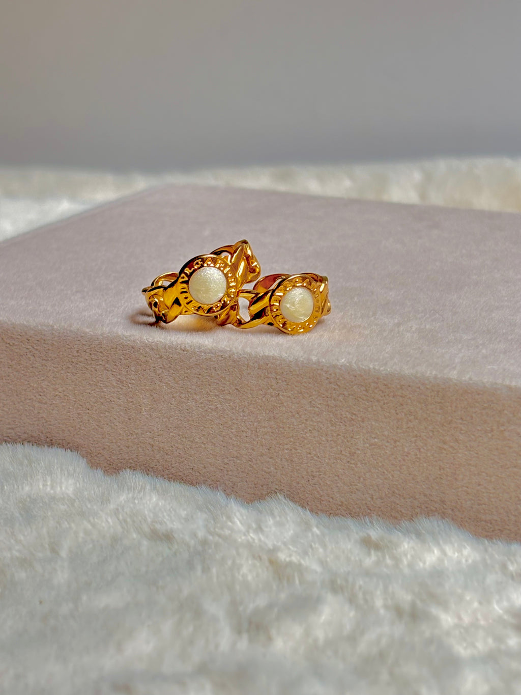 White Stone Luxe Ring