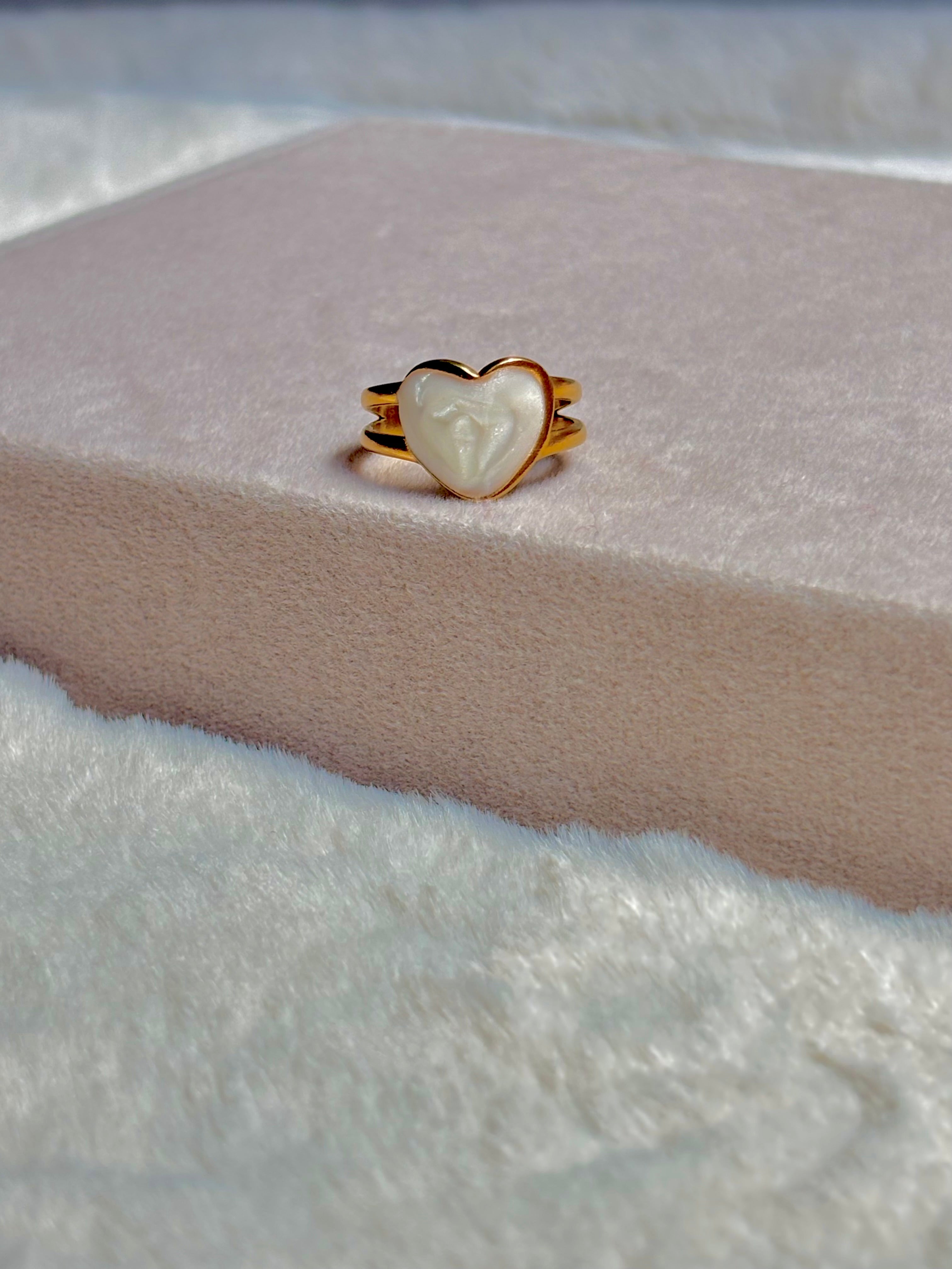 White Heart Glow Ring
