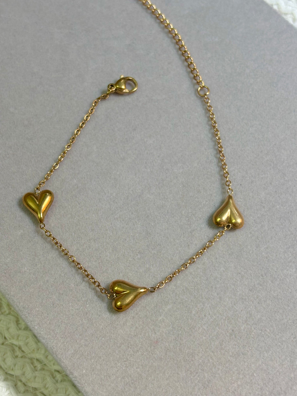 Gold Heart Link Bracelet