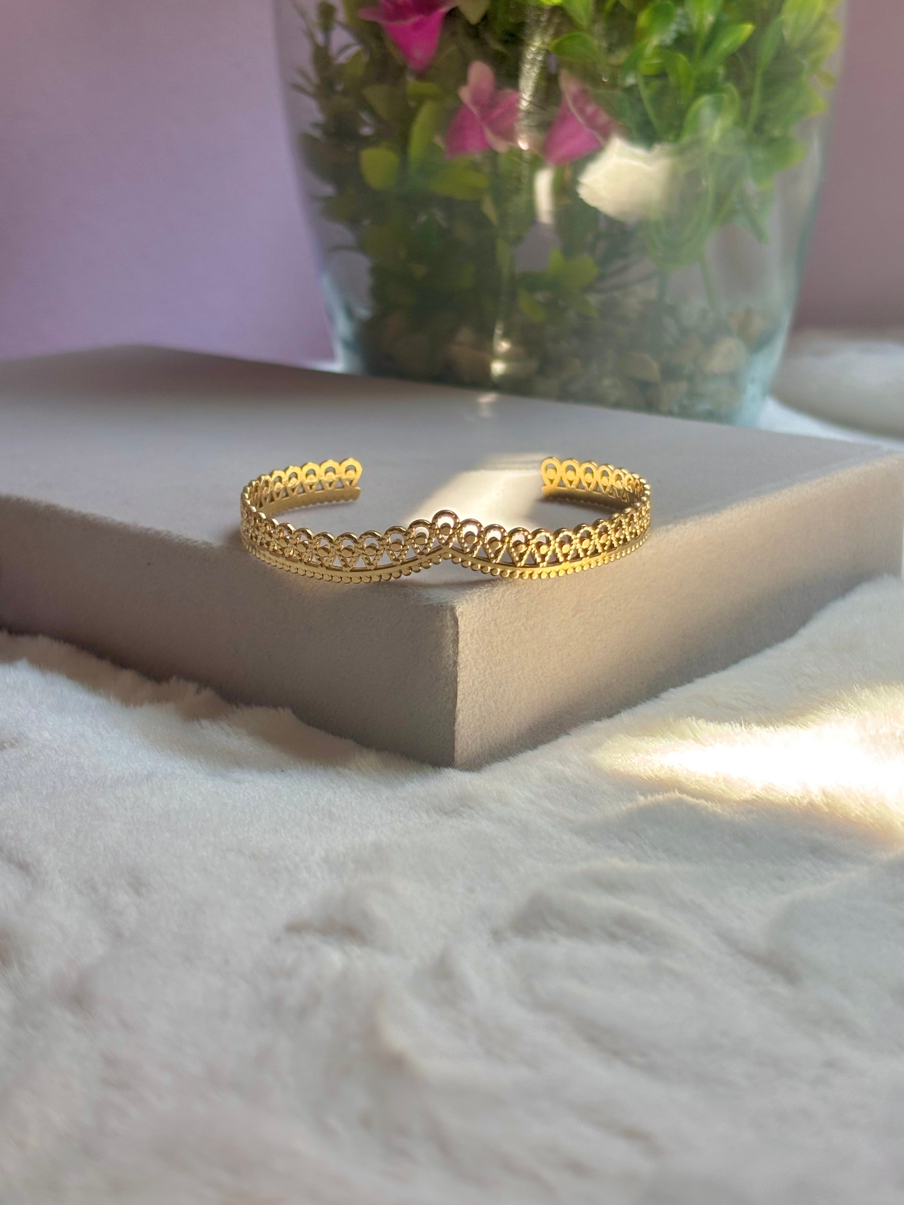 Queen Crown Bracelet