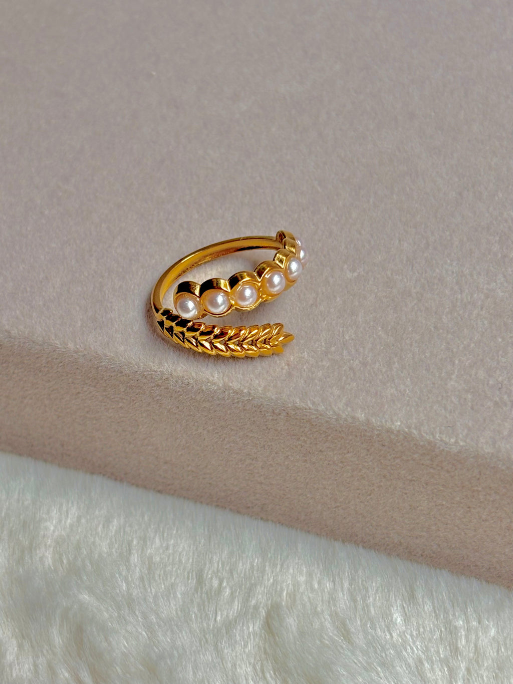 Pearl Leaf Ring