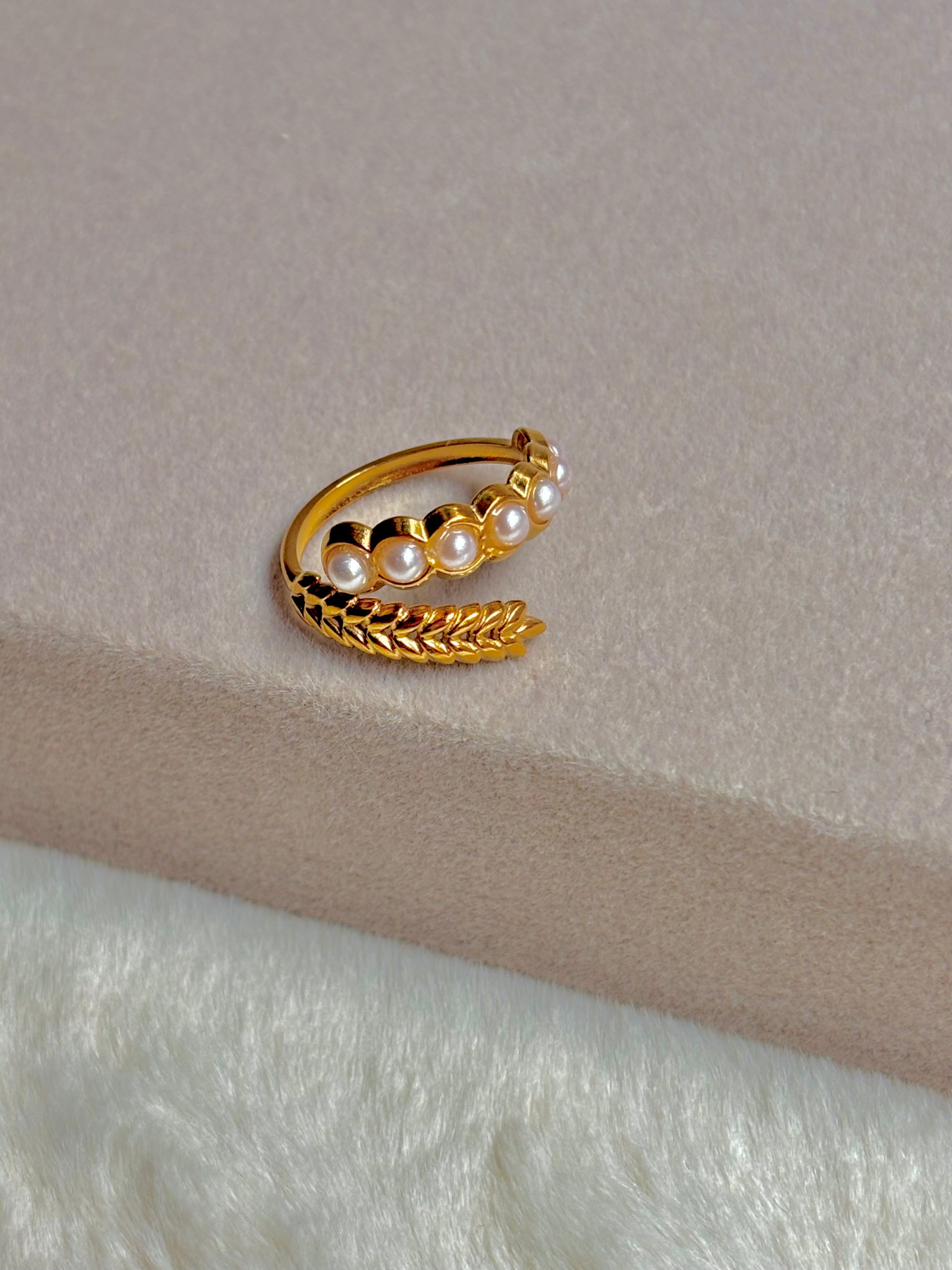 Pearl Leaf Ring