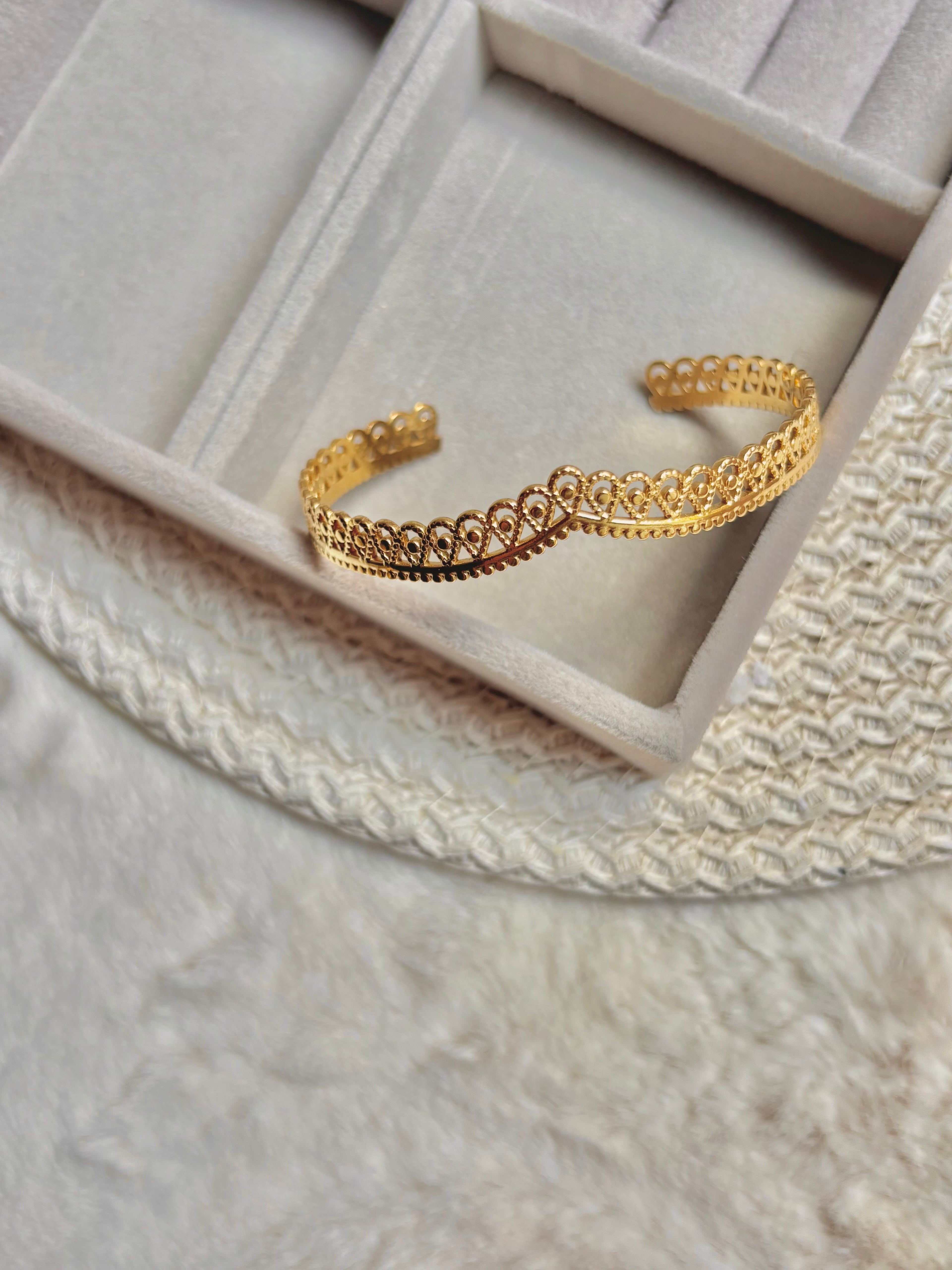 Queen Crown Bracelet