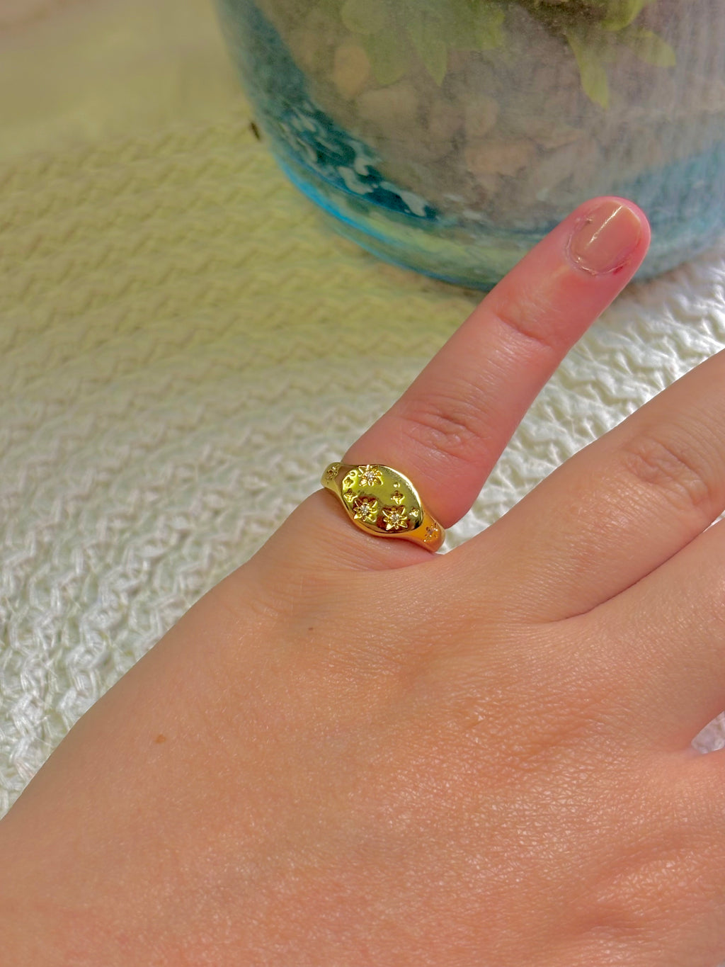 Gold-Plated Strass Flower Pinky Ring