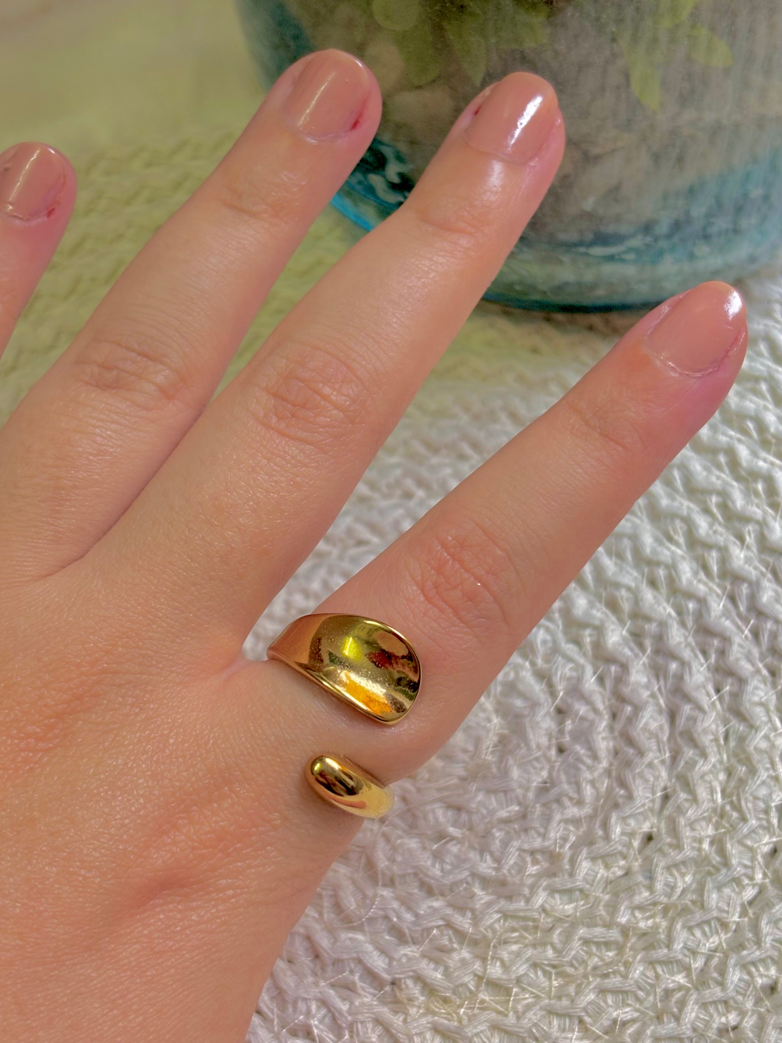Golden Hug Ring