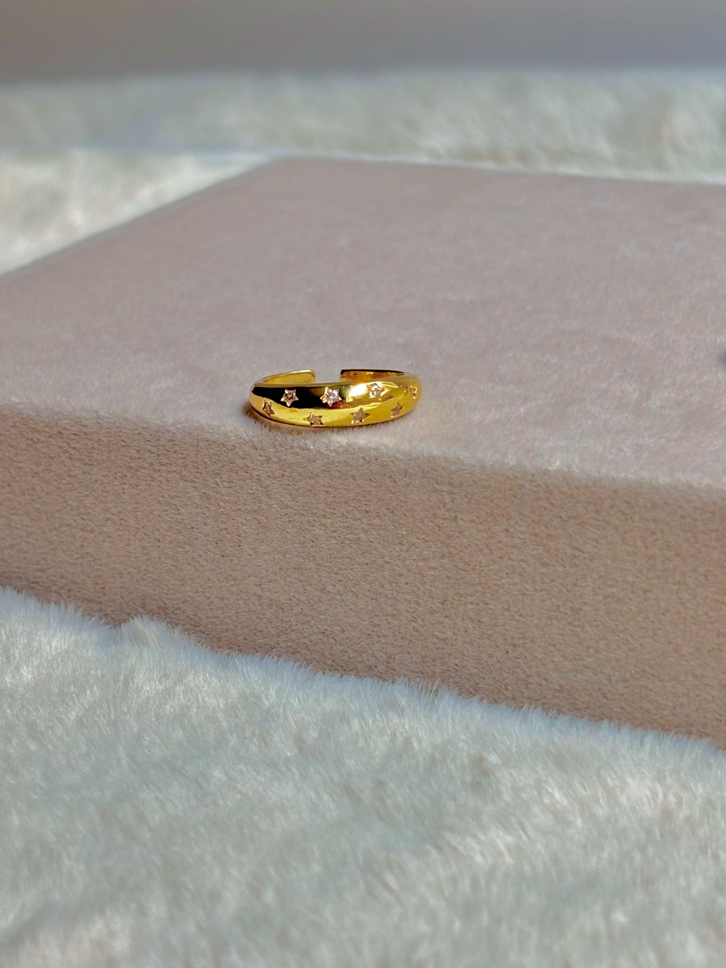 Gold-Plated Strass Star Pinky Ring